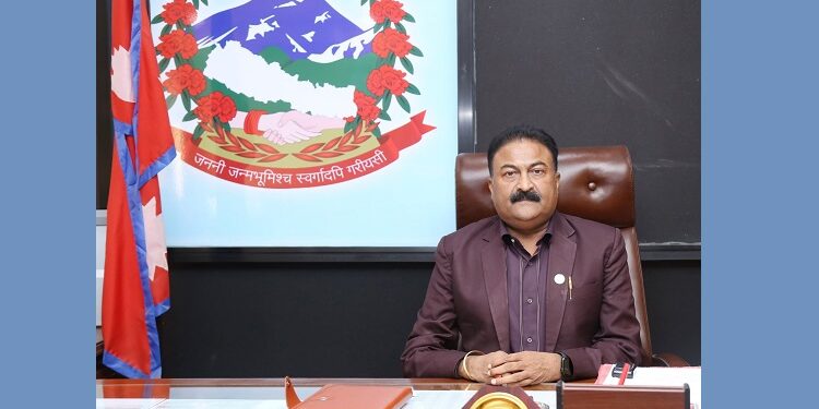 ५३ लाख घुस प्रकरण : मन्त्री गुप्ताविरुद्ध कारबाही माग गर्दै अख्तियारमा उजुरी
